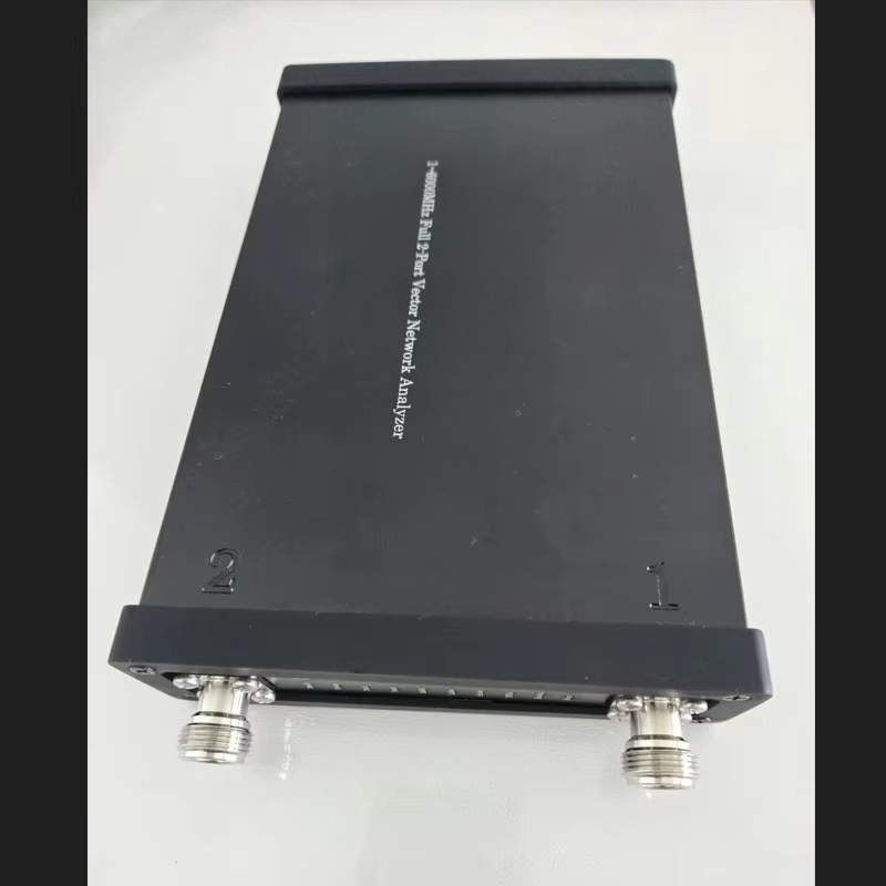 100K-6GHz Dual Port Vector Net - Power Tools Vector recensie en prijs