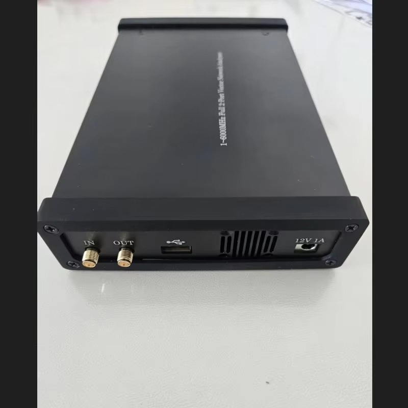 100K-6GHz Dual Port Vector Net - Power Tools Vector recensie en prijs