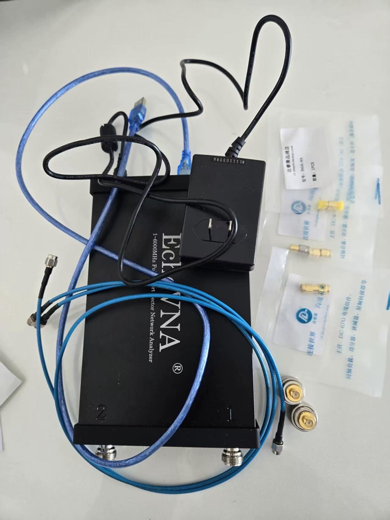 LibreVNA 100K-6GHz Dual Port 1 - Power Tools Vector recensie en prijs